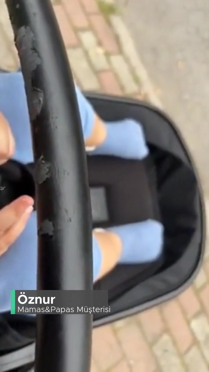 Mamas&Papas Kalitesiz Bebek Arabası videonun kapak resmi