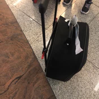 Kırılan Valizlerime Çözüm Sunulmadı, Talebim Reddedildi