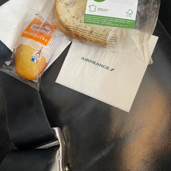 Ich bekam bei Air France auf einem 3,5h-Flug keine richtige Mahlzeit