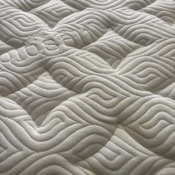 Aldığım Yatakta Kısa Sürede Sorunlar Ve Yetersiz Destek