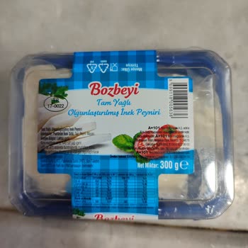 Aldığım Peynirde Ekşi Tat Ve Pembe Lekeler Endişe Verici