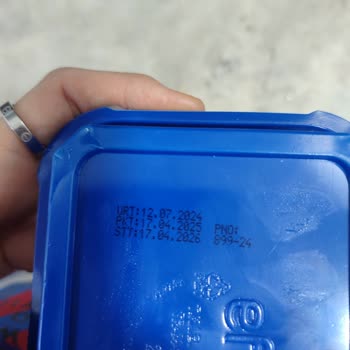 Aldığım Peynirde Ekşi Tat Ve Pembe Lekeler Endişe Verici