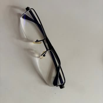 Atasun Optik'ten Aldığım Gözlükteki Sararma Ve Garanti Sorunu