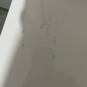 Sevdiz Mobilyadan Aldığım Şifonyer Ve Makyaj Masası Hızla Deforme Oluyor