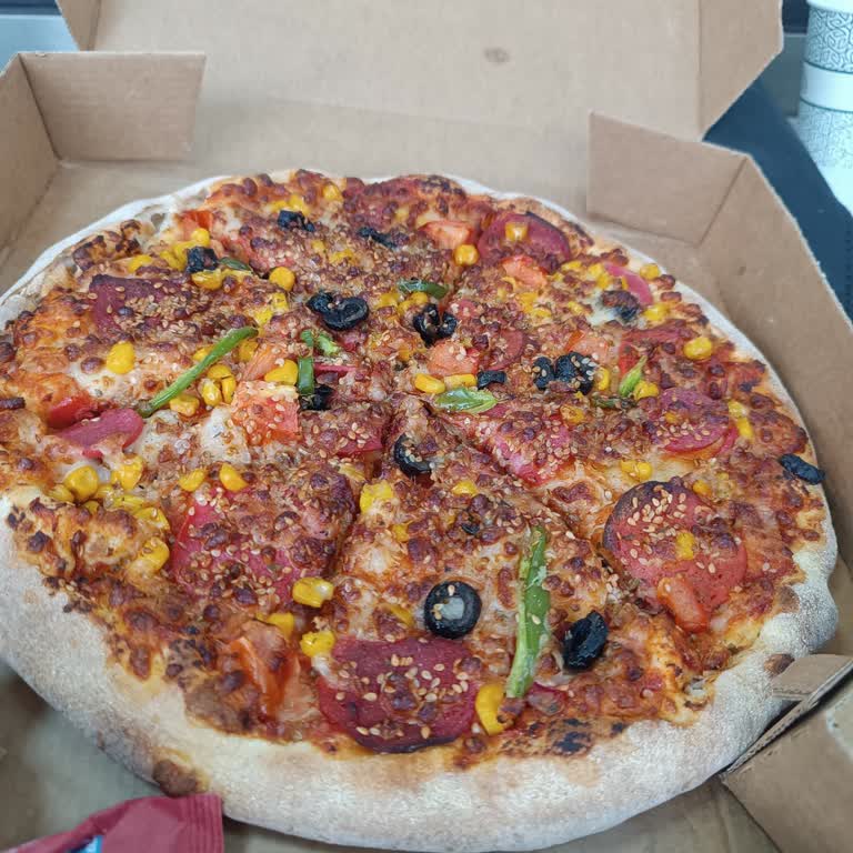 Domino's Pizza'da Eksik Ve Kalitesiz Malzeme Sorunu, Para İadesi Talebi