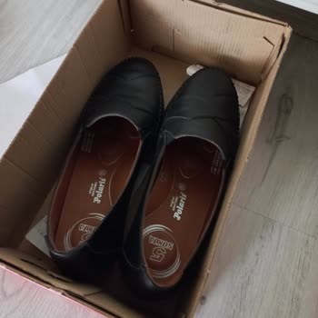 FLO'dan Alınan Ayakkabı Ayağımı Yaraladı, Değişim Ve İade Sürecinde Mağdur Edildim