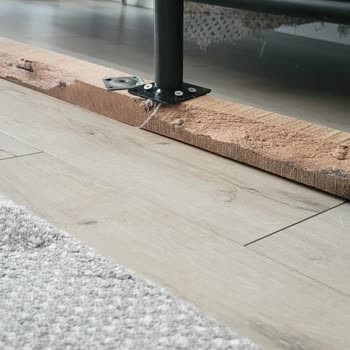 Damla Dizayn Koltuk Ortadan Çökme Yaptı