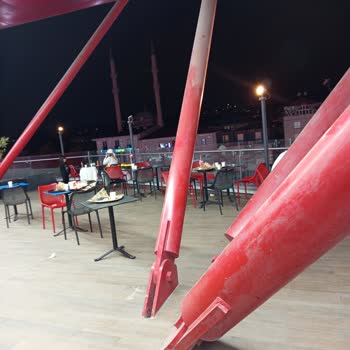 Domino's Pizza'da Hijyen Ve Müşteri İlgisizliği