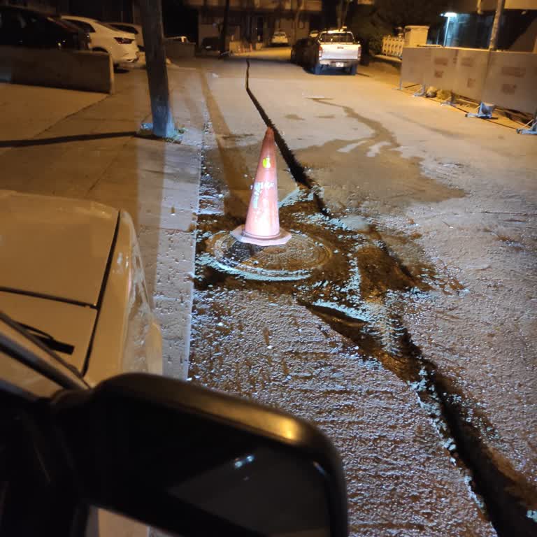 Altyapı Çalışmalarındaki Plansızlık Ve Otopark Girişindeki Sorun