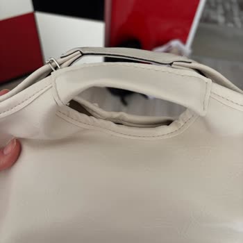 Anneler Günü İçin Aldığım Çanta Hayal Kırıklığı Yarattı, Değişim İçin Ek Ücret Talep Edildi