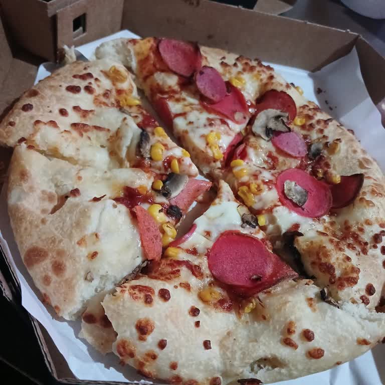 Eksik Malzemeli Ve Özensiz Hazırlanan Pizza Sorunu Tekrarlanıyor
