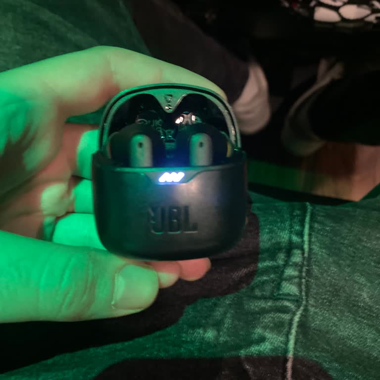JBL Tune Flex Kulaklığın Sağ Tarafı Aniden Çalışmamaya Başladı