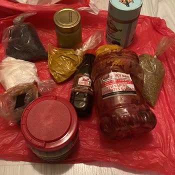 Kırık Salça Ve Çözülmeyen Kargo Problemi: Müşteri Mağduriyeti