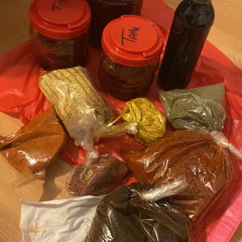 Kırık Salça Ve Çözülmeyen Kargo Problemi: Müşteri Mağduriyeti