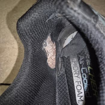 Kısa Sürede Deforme Olan Ayakkabı Ve Yetersiz Müşteri Hizmetleri Nedeniyle Mağduriyet