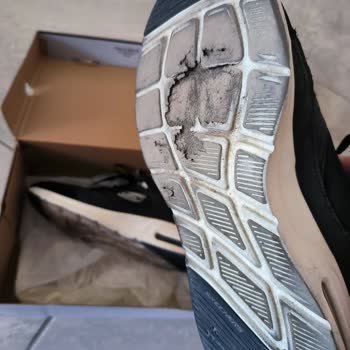 Skechers Ayakkabının Alt Tabanı Soyuldu Boyner Kullanıcı Hatası Dedi