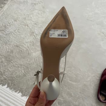 Kullanılmış Ayakkabı Gönderildi, Müşteri Mağdur Edildi