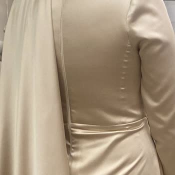 Nişan Elbisem Hayal Kırıklığına Uğrattı