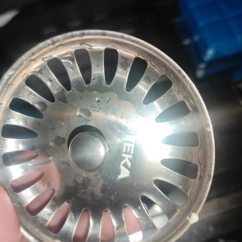 Teka Evye Süzgecinin Keskinliği Ciddi Yaralanmaya Sebep Oldu