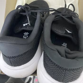 Adidas Ayakkabıda Sünger Çökmesi Ve Garanti Mağduriyeti