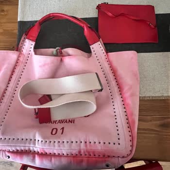 Dry Center Kuru Temizleme Valentino Çantam İşlem Hatasıyla Deforme Oldu