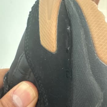 Skechers Ayakkabıda Kısa Sürede Delik Ve Müşteri Hizmetlerinde Hayal Kırıklığı