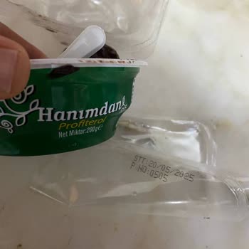 Bozuk Profiterol Ve Yanıtsız Müşteri Hizmeti Deneyimi