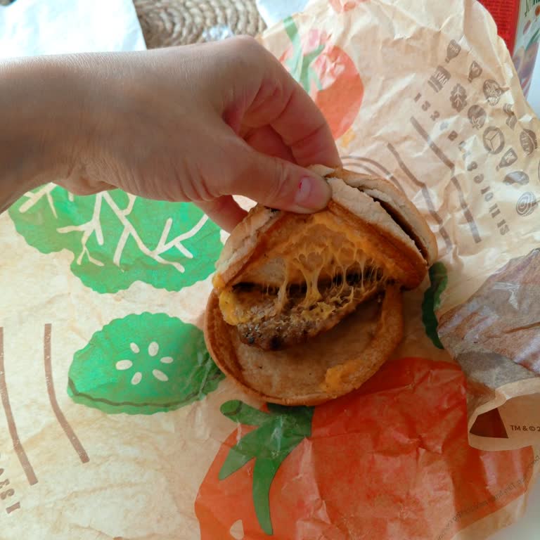 Burger King Adana Ceyhan Şubesinde Sürekli Sipariş Hataları Ve İlgisizlik