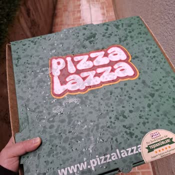 PizzaLazza Sancaktepe Şubesinde Sipariş Beklerken Zaman Kaybı Yaşadım