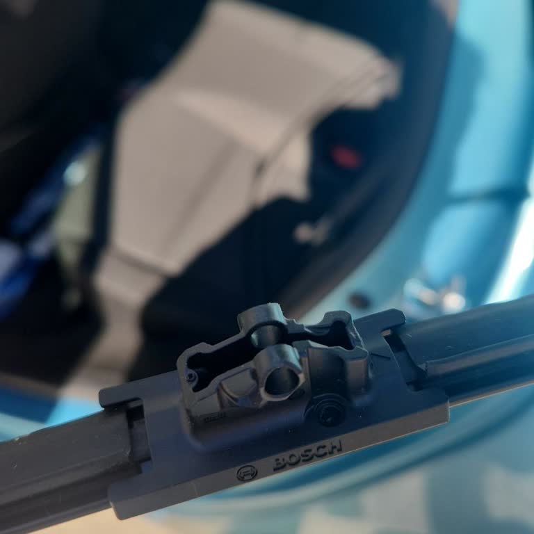 Bosch Clio V Silecek Takımında Eksik Adaptör Şikayeti