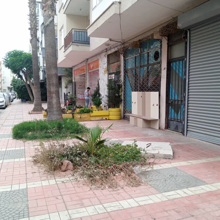 Başvuruya Rağmen Temizlik Ekibi Gelmiyor, Geri Dönüş Yok