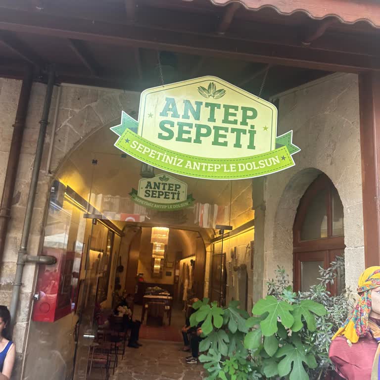 Antep Sepeti'nde Misafirperverlikten Uzak Davranış