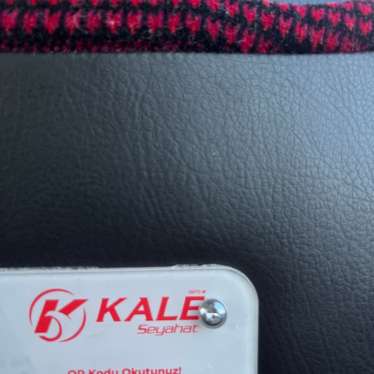 Kale Seyahat'te 1 Saatlik Otobüs Gecikmesi Ve İlgisiz Banko Görevlisi