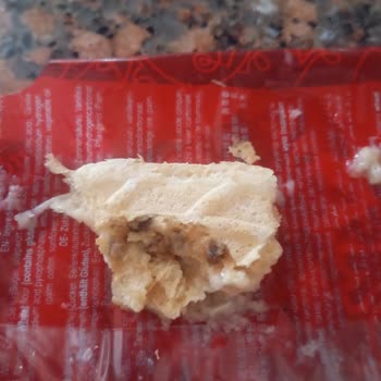 Kağıt Helvadan Çıkan Siyah Ve Sert Maddeler Endişelendiriyor