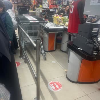 Onur Market'te Sürekli Yetersiz Kasa Ve Personel Mağduriyeti