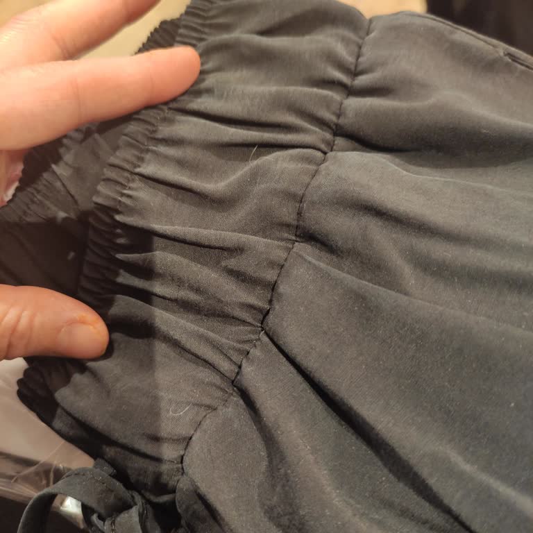 Pantolonun İlk Yıkamada Solması Ve Mağaza İlgisizliği