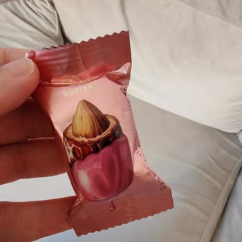 Çocuklar İçin Alınan Hurmalarda Sertlik Ve Karmin Asit Endişesi