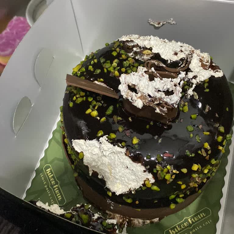 Doğum Günü Pastam Devrilmiş Ve Kullanılamaz Halde Teslim Edildi, Para İadesi Talebim Reddedildi