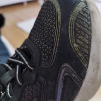 FLO'dan Aldığım Ayakkabı Deforme Oldu, Mağaza Çözüm Sunmuyor