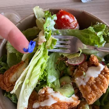 Yemekten Eldiven Parçası Çıktı, Mağduriyetim Giderilmedi