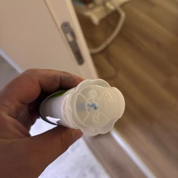 Rexona Deodorantın Somun Sistemi İlk Kullanımda Kırıldı, Mağdur Oldum