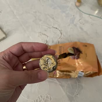 Aldığım Çikolatadan Çıkan Şey Güvenimi Sarstı