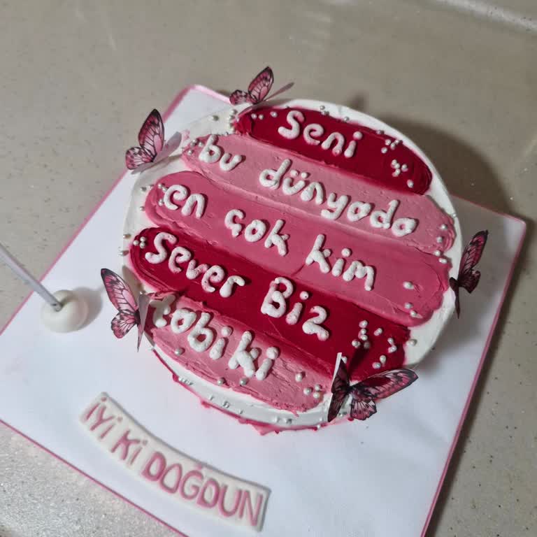 Doğum Günü Pastasında Acı Krema Ve İlgisiz Müşteri Hizmeti Mağduriyeti