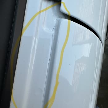 Dacia Duster'da Garanti Kapsamında Tavan Ve Gövde Birleşiminde Oluşan Çatlaklar