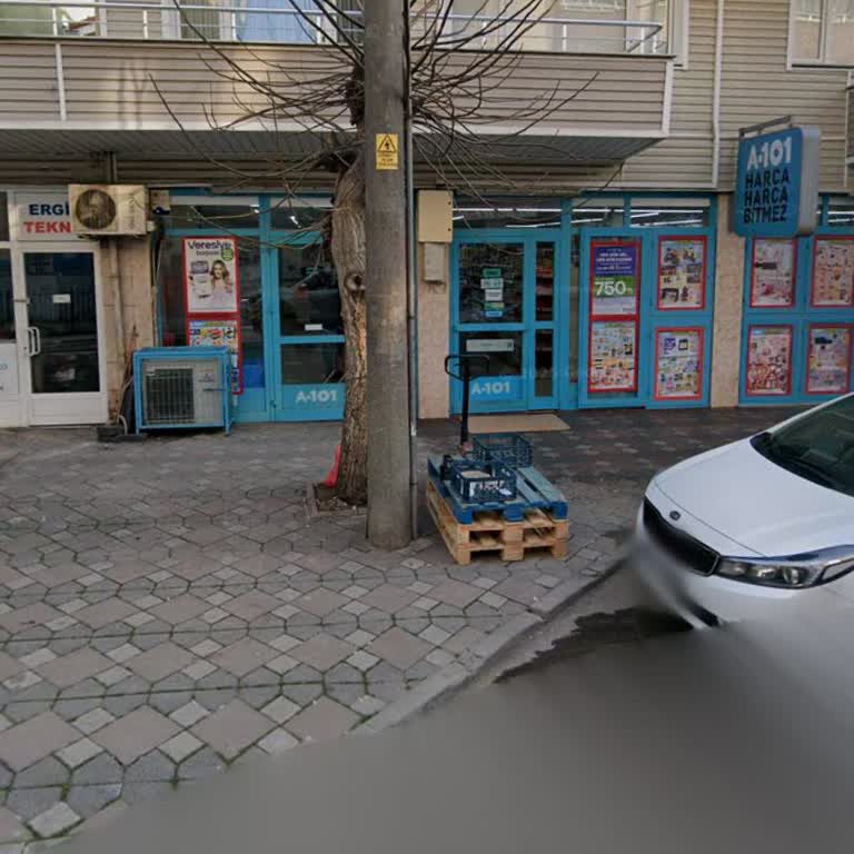 A101 Kasiyerinin Küçük Düşürücü Ve Saygısız Davranışı