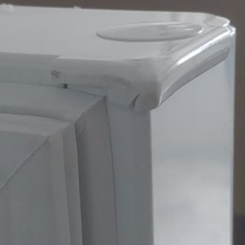 Yeni Alınan Buzdolabında Defolu Kapak Ve Servis Davranışı Mağduriyeti