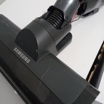 Samsung Şarjlı Süpürge Başlık Kısmı Kendiliğinden Kırıldı, Ücretsiz Değişim Talebi