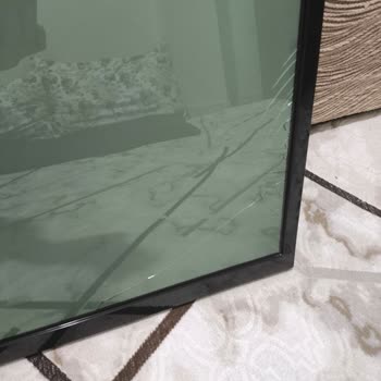 12 Yıllık Samsung TV Ekranı Çatladı Değişim Talebim Var