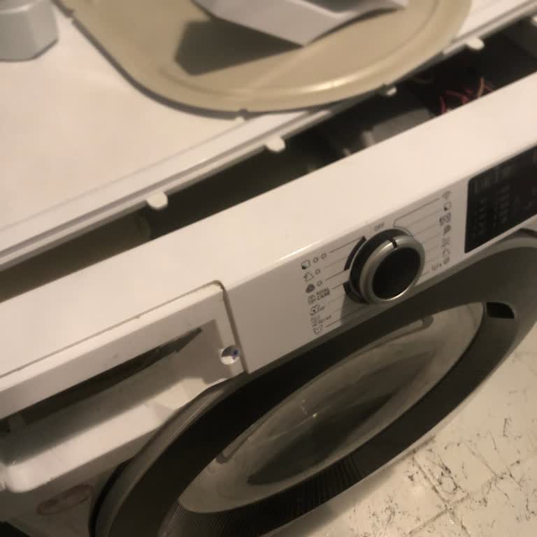 Hoover Çamaşır Makinesi Sürekli Arıza Yapıyor, Servis Çözüm Sunmuyor