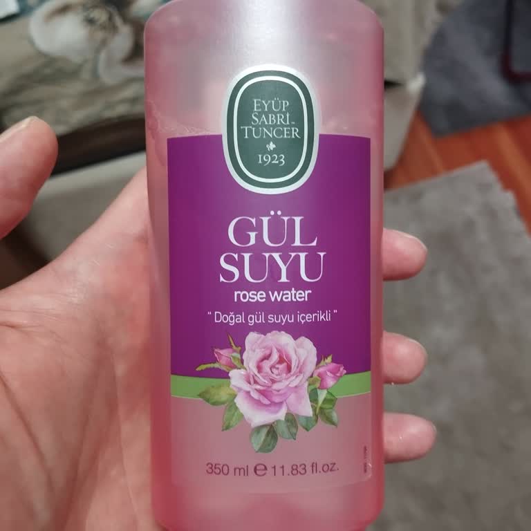 Eyüp Sabri Tuncer Gül Suyu Yüzümde Şiddetli Alerjiye Sebep Oldu